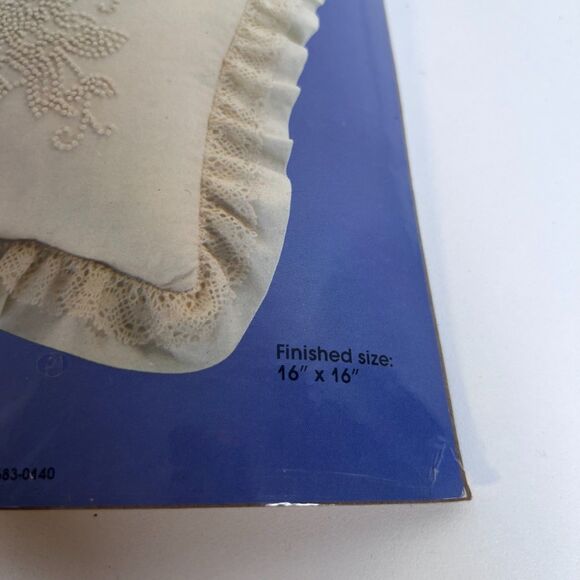 Colony Collection Candlewick Pillow Bow of Roses I Needlecraft Kit NEW VTG Craft - Picture 6 of 6